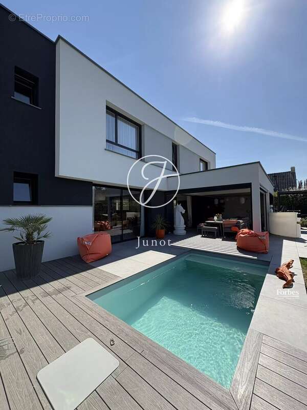Templeuve-en-pévèle - Maison d’architecte de 2022 - 217m²  Loi carrez - 4 Chambres - Spa - Piscine - Jardin - Garage - photo 11