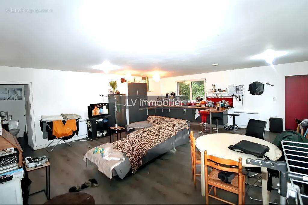 Appartement à OYE-PLAGE