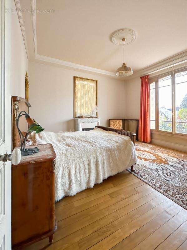 Propriete -  maison bourgeoise d'exception 10 pieces - 785 000 euros - terrain 2000 m2 - photo 6