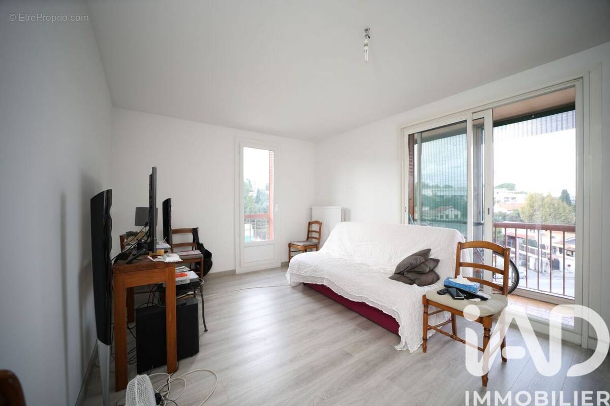 Photo 1 - Appartement à MARSEILLE-13E