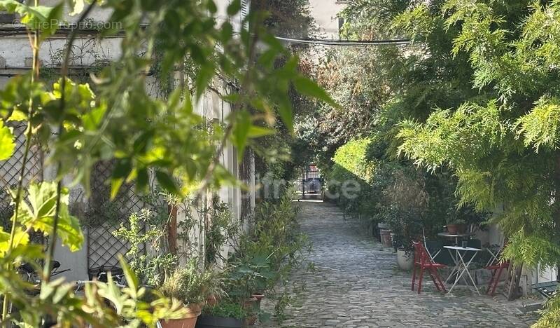 Appartement à PARIS-11E
