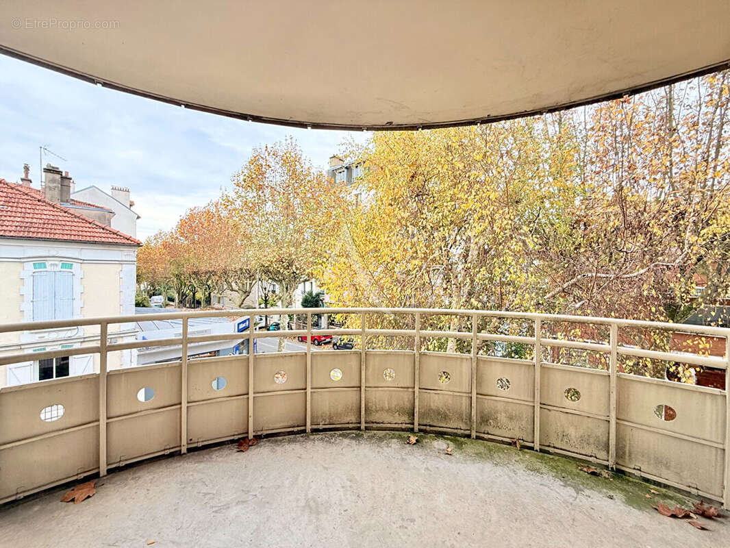 Appartement à LE PERREUX-SUR-MARNE