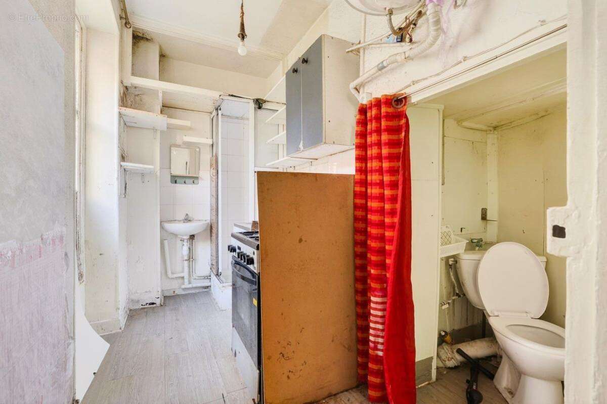 Appartement à PARIS-17E