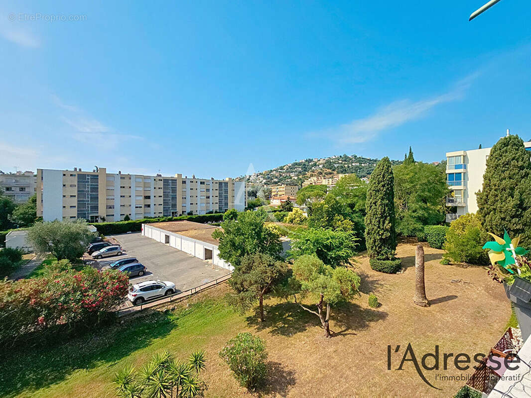 Appartement à MANDELIEU-LA-NAPOULE
