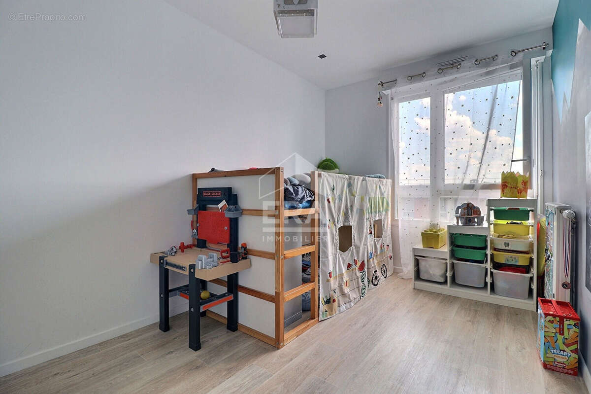 Appartement à RUEIL-MALMAISON