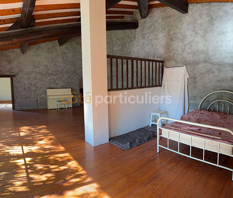 Maison de caractère en pierre, Hameau des Tuileries d'Affiac . Peyriac-Minervois - photo 12