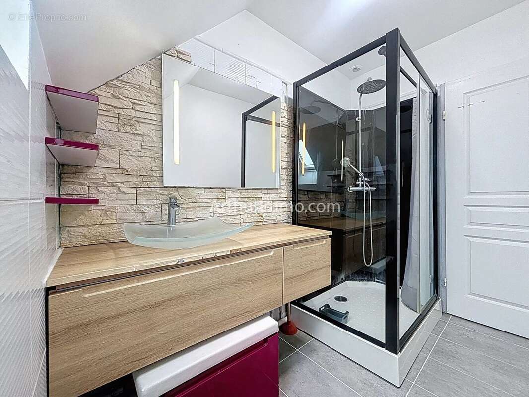 Maison à LIMEIL-BREVANNES