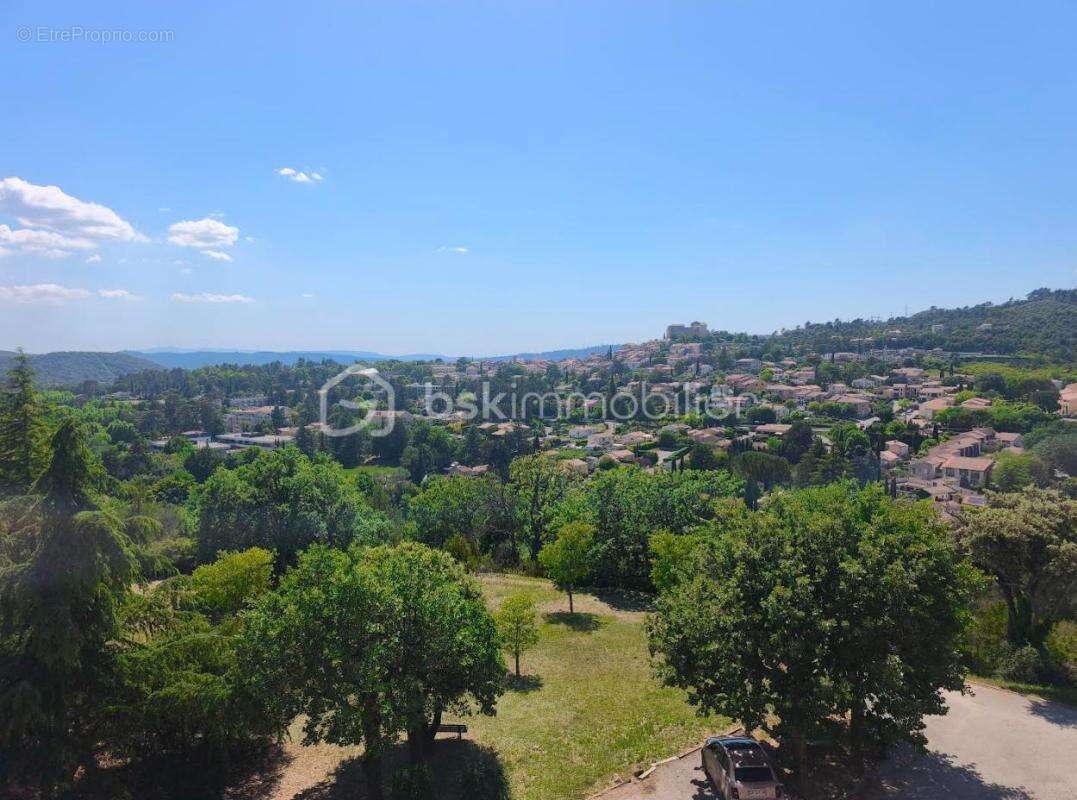 studio 24 m²  meublé  au sein d' une résidence arborée - photo 6