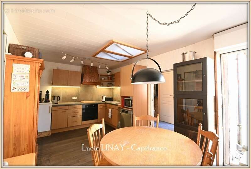 Maison de bourg avec terrain attenant - photo 3