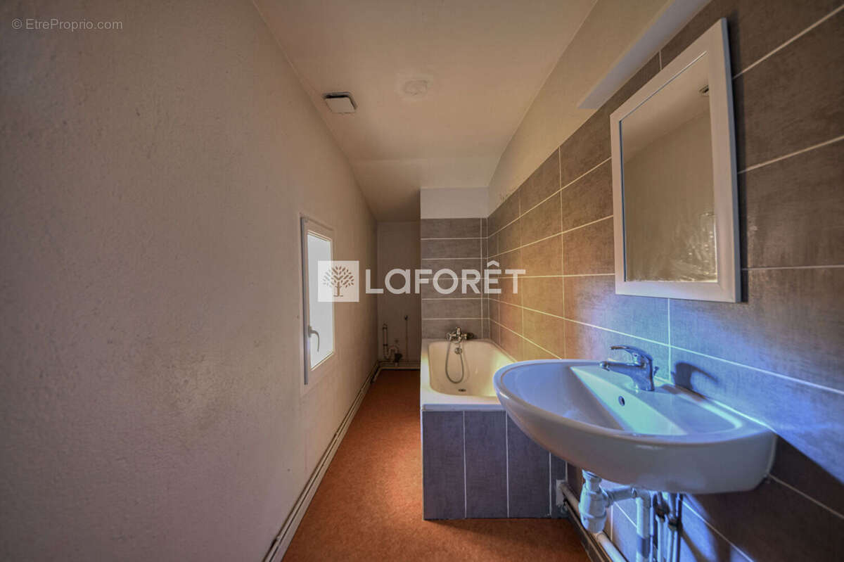 Appartement à LISLE-SUR-TARN