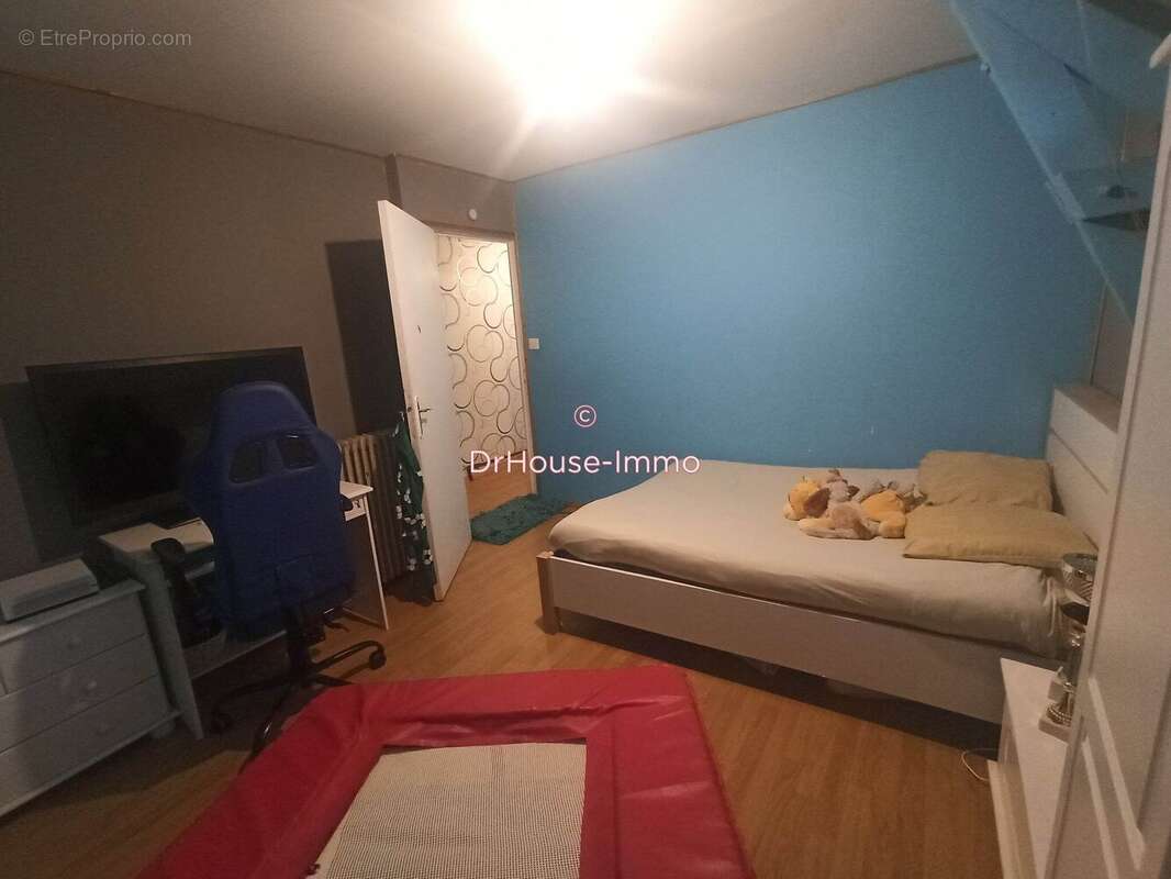 Maison 186 m² à Mesnil-Rousset  - photo 4