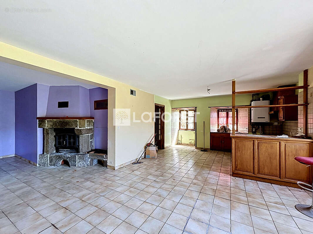 Appartement à POLIGNAC