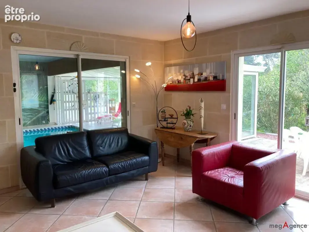 Rare propriété avec piscine intérieure! - photo 4