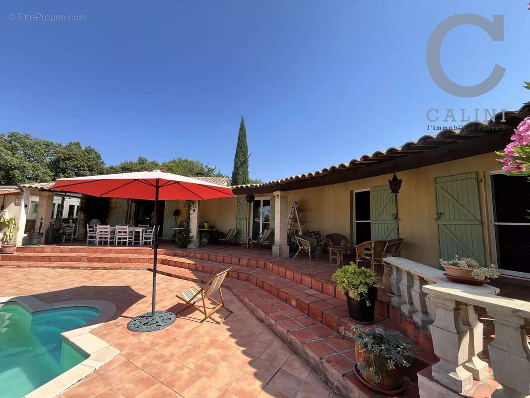 Maison à GARRIGUES-SAINTE-EULALIE