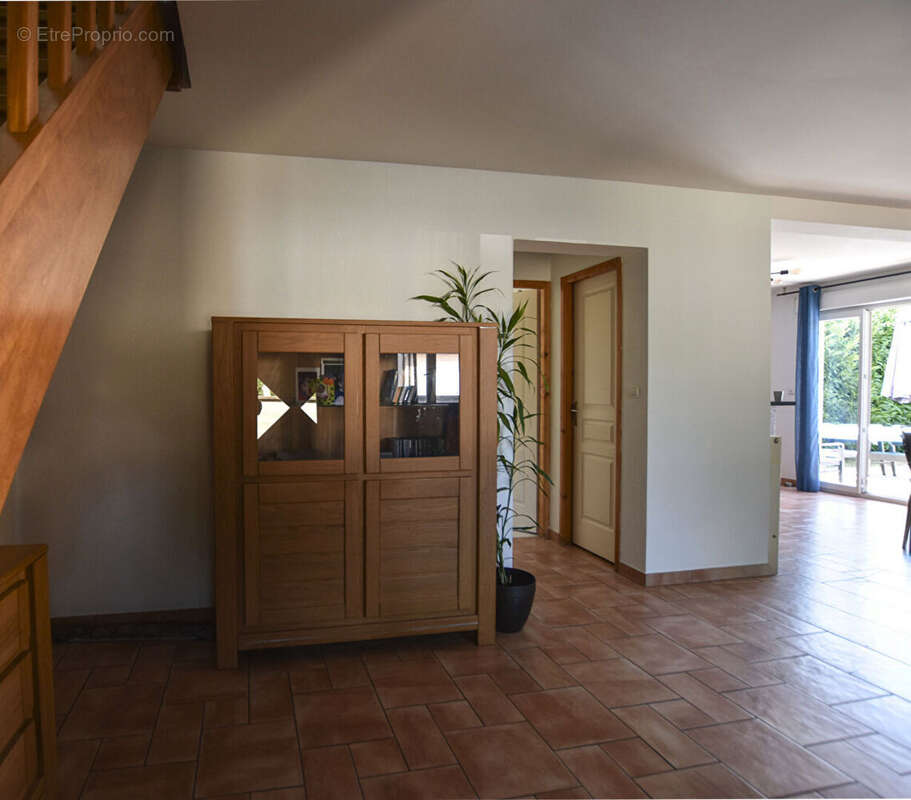 Belle maison familiale T6 de 130 m² avec terrasse et double garage - photo 15