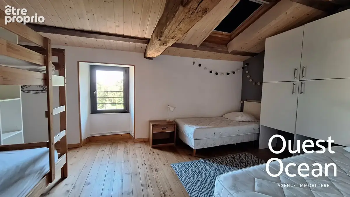 Grange renovée - 5 chambres - photo 12
