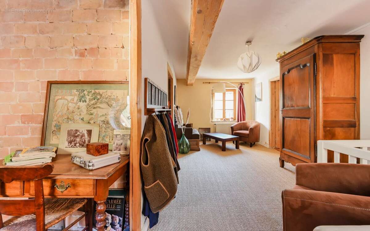 Maison à CURIS-AU-MONT-D'OR