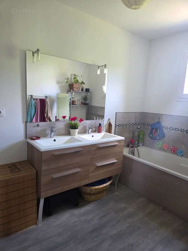 Maison avec beau jardin classée A - photo 11