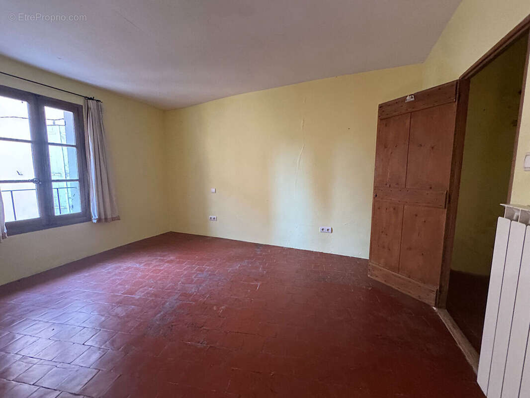 Maison à PERNES-LES-FONTAINES