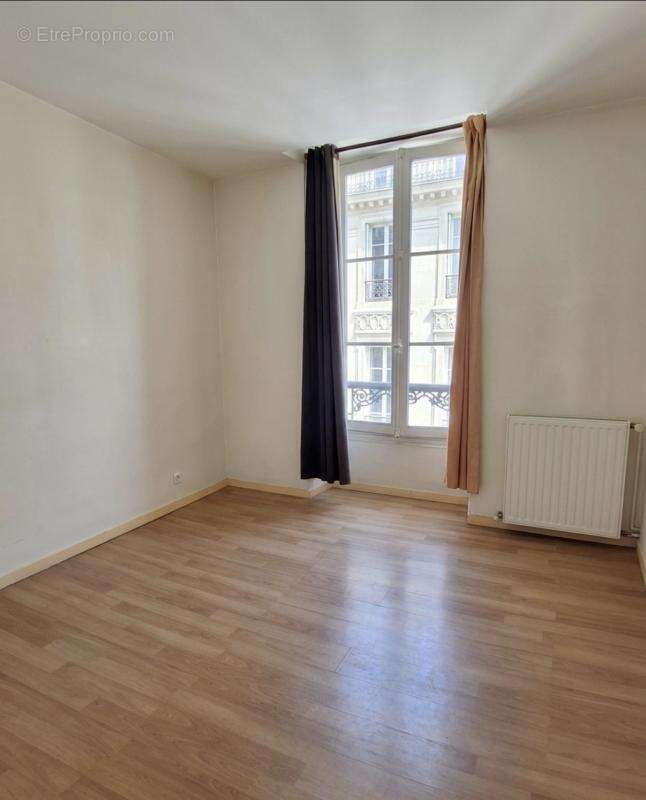 Bordeaux, rue des Argentiers, appartement type 3 dans immeub - photo 6