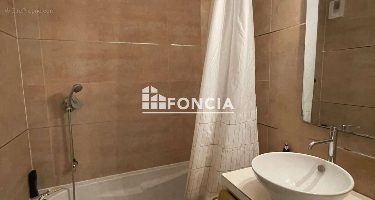 Appartement à SAINT-LAURENT-D&#039;AIGOUZE