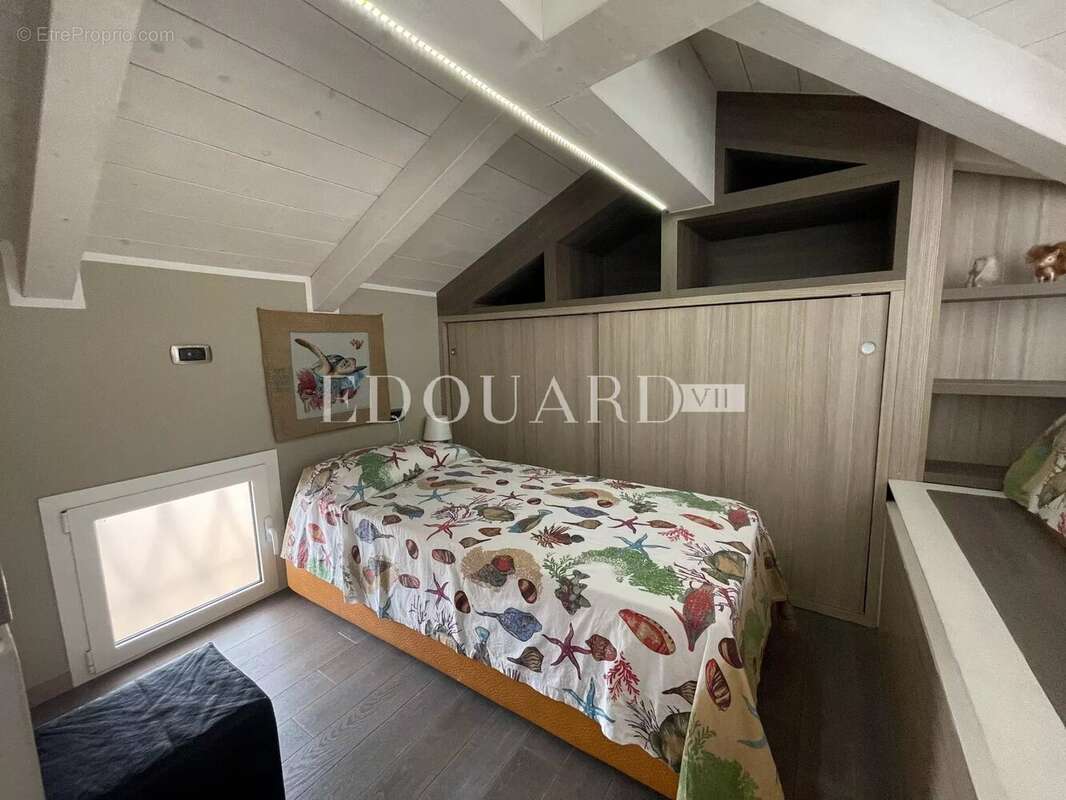 Appartement à ROQUEBRUNE-CAP-MARTIN