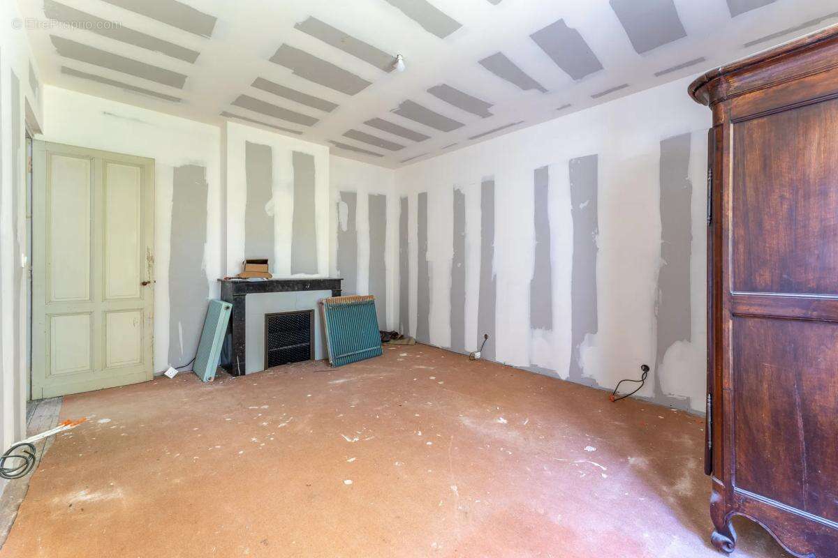 Maison à CASTILLON-LA-BATAILLE