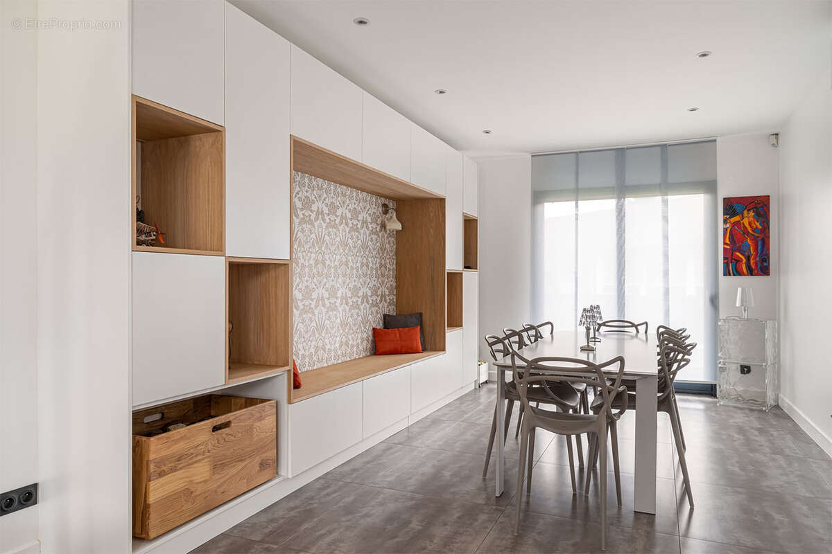 Maison à NEUVILLE-SUR-SAONE