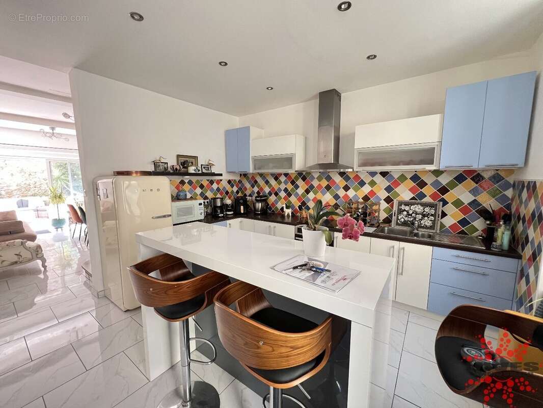 Maison à NISSAN-LEZ-ENSERUNE