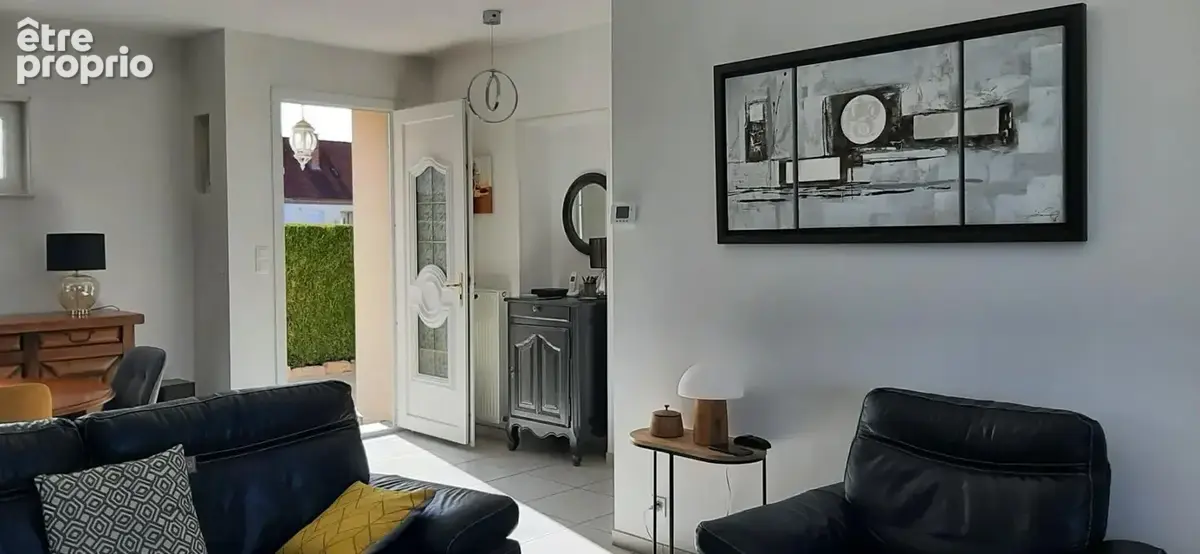 Maignifique maison rénovée avec piscine et chalet indépendant dans quartier prisé de gueugnon (71) - photo 2