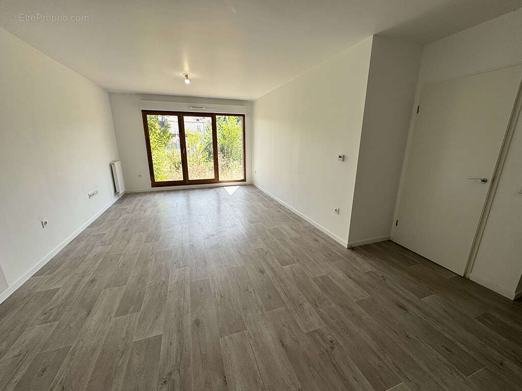 Appartement 61 m² à Marly-La-Ville  - photo 2