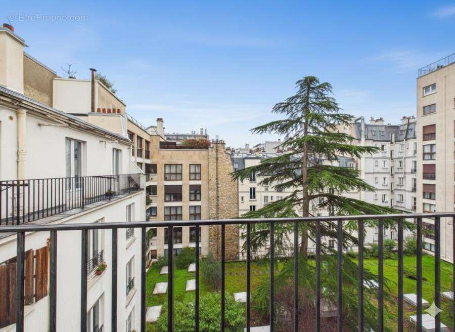 Appartement 16 m² à Paris-18e  - photo 2