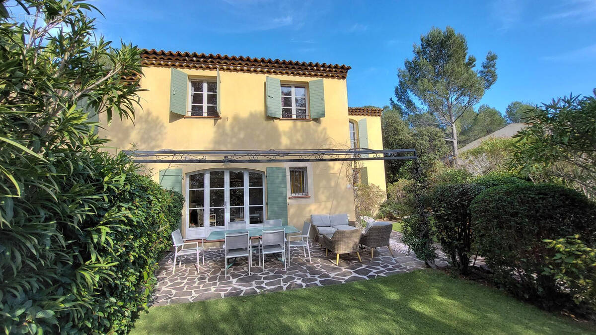 Maison à LA MOTTE