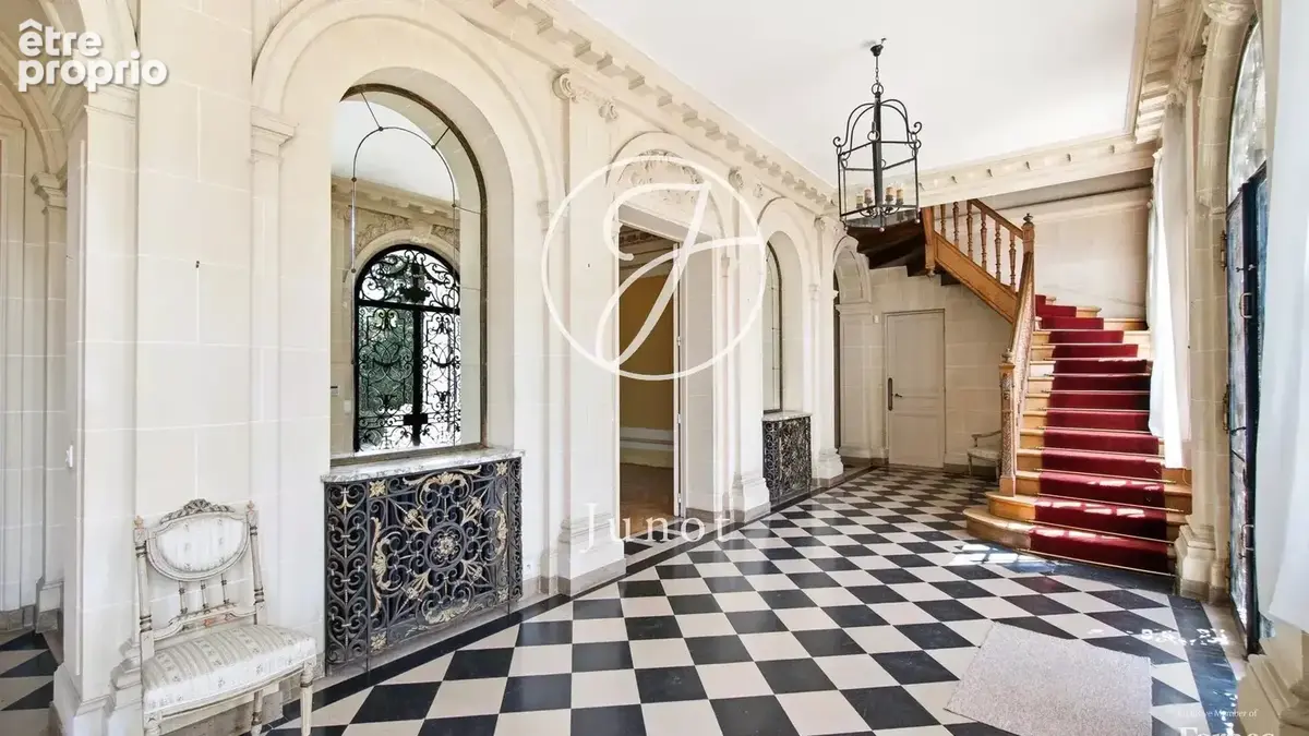 Anet - EURE-ET-LOIR - Château néoclassique au bord de l'Eure - photo 13