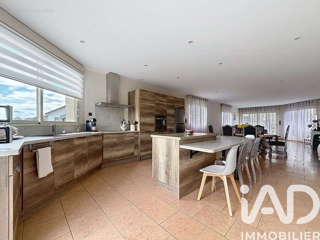 Photo 3 - Maison à BELLEVILLE-SUR-MEUSE