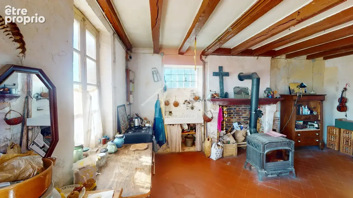Maison en pierre à rénover avec 4 500 m² de terrain, au calme de la campagne de SAINT-PLAISIR - photo 4