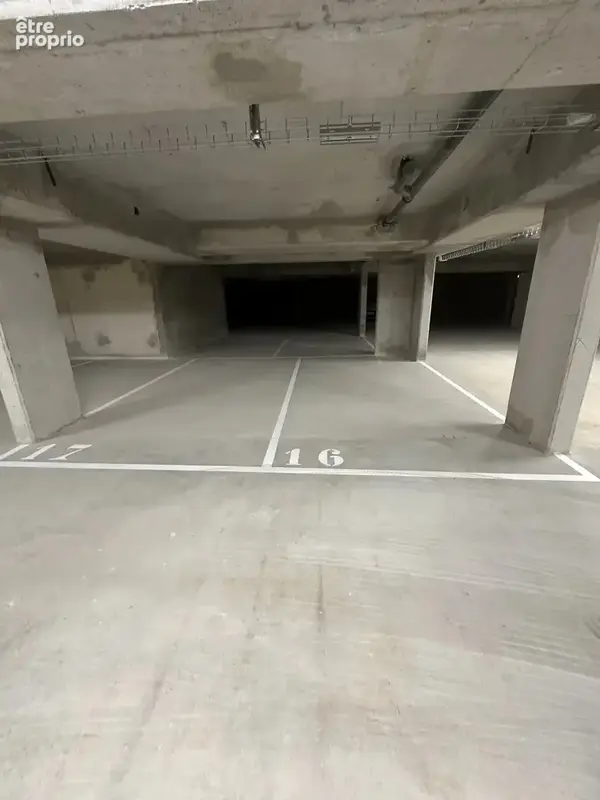 Parking à TOULON