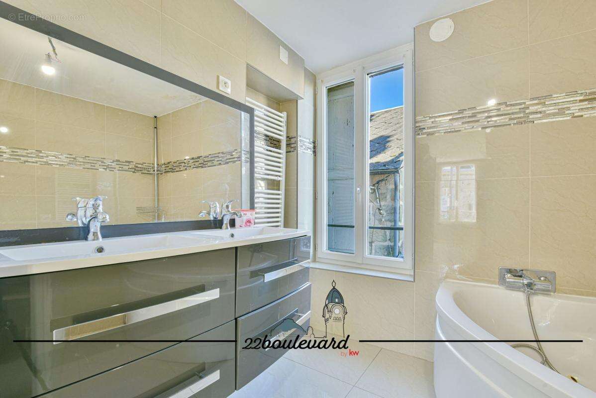 Appartement à BRIVE-LA-GAILLARDE