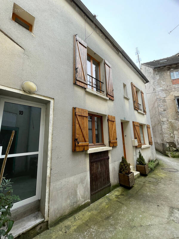 Maison à LA FERTE-GAUCHER