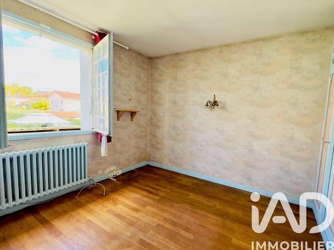 Photo 8 - Maison à LA COURONNE