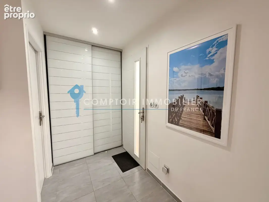 En exclusivité Villa de 2013, 95 m2 sur 164 m2 de terrain , piscine, 3 chambres vue dégagée proche collège - photo 15