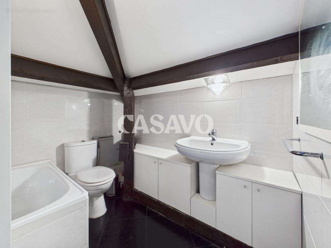 Appartement à ROQUEBRUNE-CAP-MARTIN