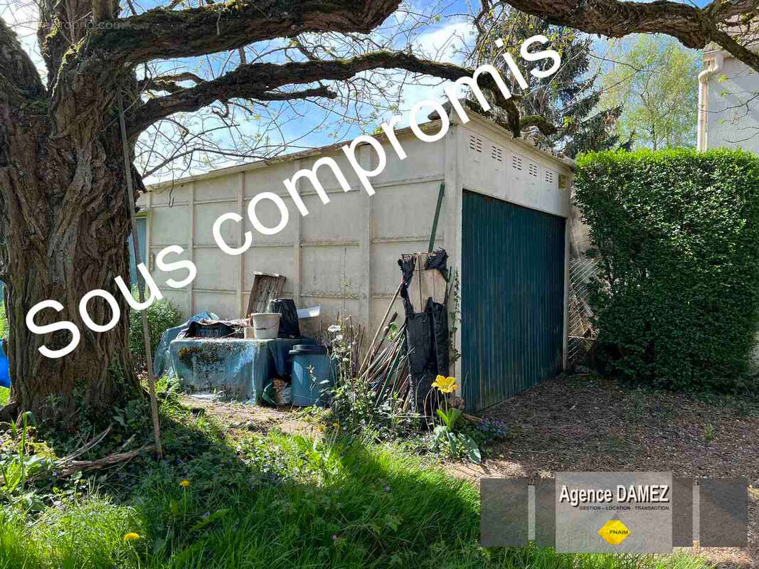 Maison à LES GRANGES-LE-ROI