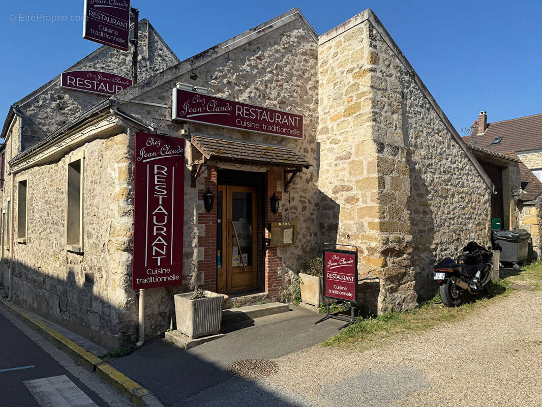 Commerce à BOISSY-L'AILLERIE