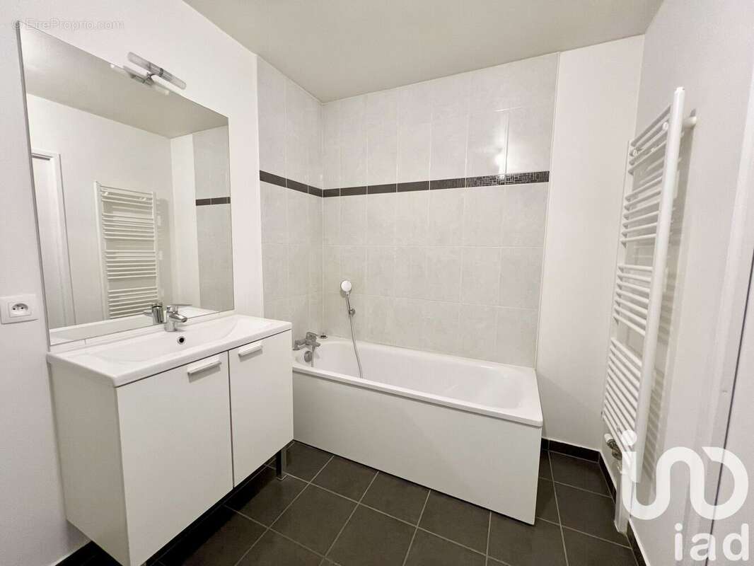 Photo 6 - Appartement à JOUY-LE-MOUTIER