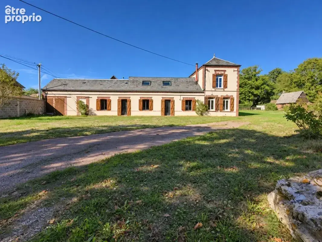 Maison à MARCILLY-LA-CAMPAGNE