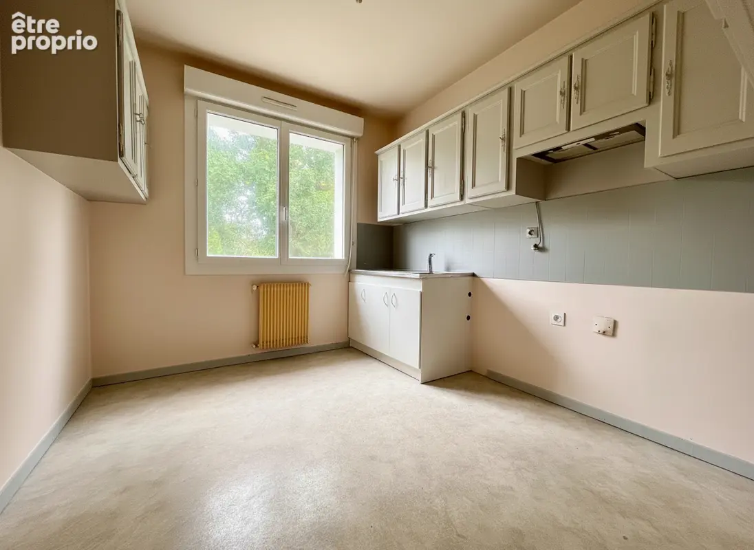 EXCLUSIVITE - Centre de Challans - Appartement avec terrasse et stationnement - photo 3