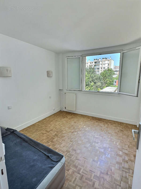 Appartement à IVRY-SUR-SEINE