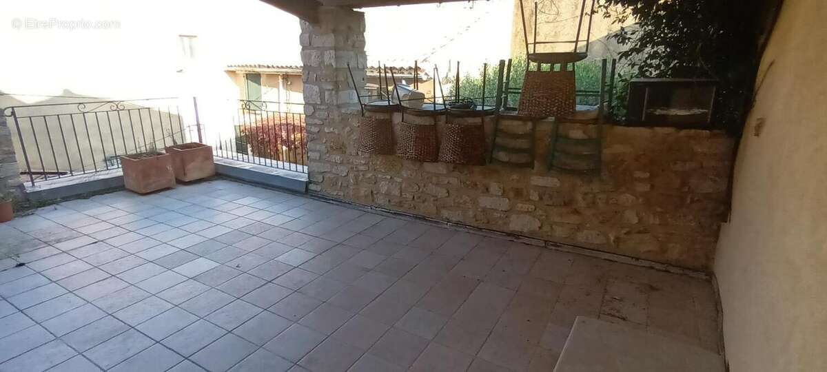 Maison à BAGNOLS-SUR-CEZE