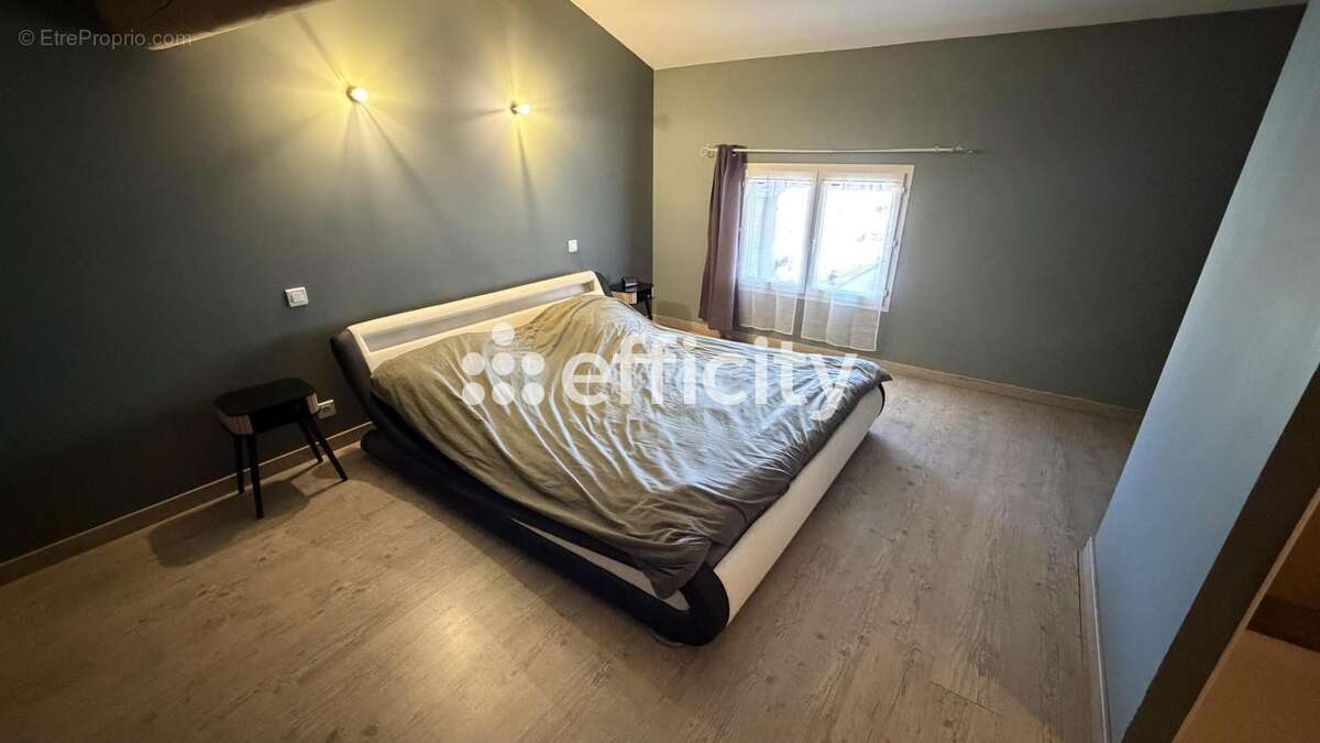 Maison 113 m² à Apt  - photo 12